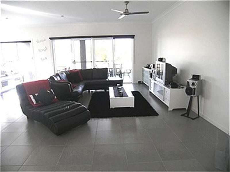 46 Ebony Crescent, Redland Bay QLD 4165