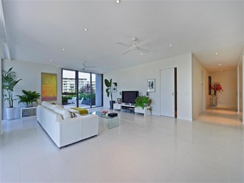 6102/323 Bayview Street, Hollywell QLD 4216