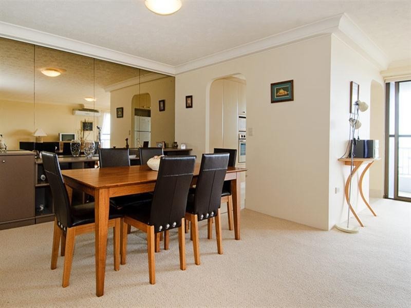 10/17 Bayview Street ‘Broadwater Tower’, Runaway Bay QLD 4216 the