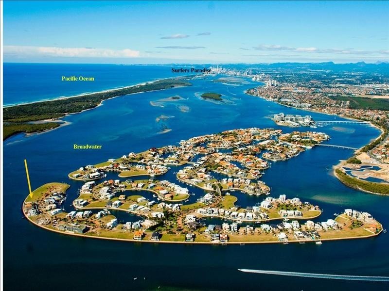 56 Knightsbridge Parade East, Sovereign Islands QLD 4216