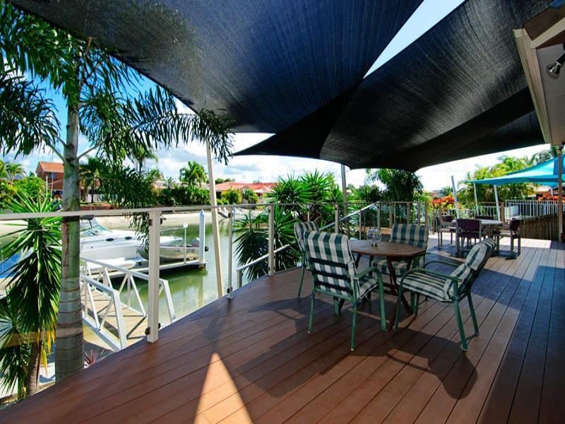 26 Seaspray Street, Paradise Point QLD 4216
