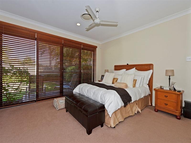 541 Oyster Cove Promenade, Helensvale QLD 4212