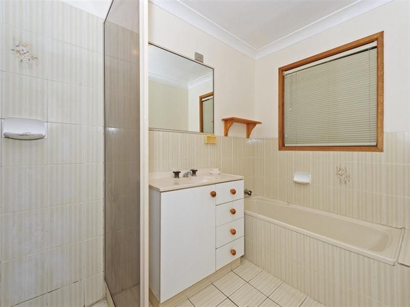 143 Paradise Parade, Hollywell QLD 4216