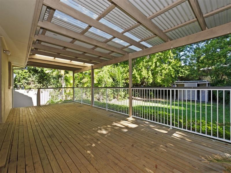 90 Boykambil Esplanade Nth, Hope Island QLD 4212