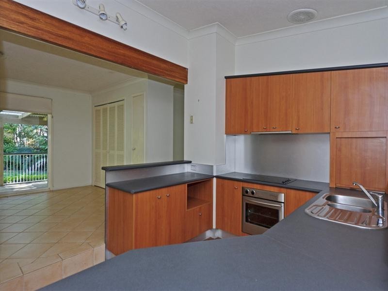 90 Boykambil Esplanade Nth, Hope Island QLD 4212