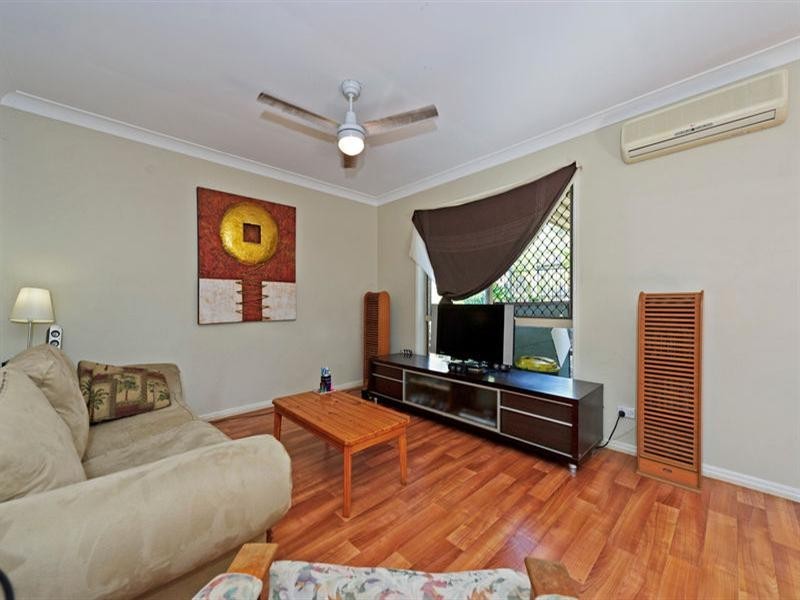 176 Greenacre Drive, Arundel QLD 4214
