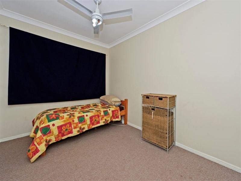 176 Greenacre Drive, Arundel QLD 4214