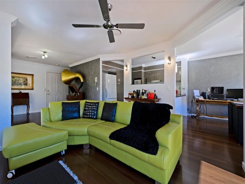 45/82-86 Limetree Parade, Runaway Bay QLD 4216