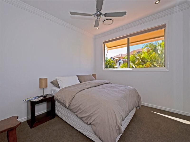 45/82-86 Limetree Parade, Runaway Bay QLD 4216