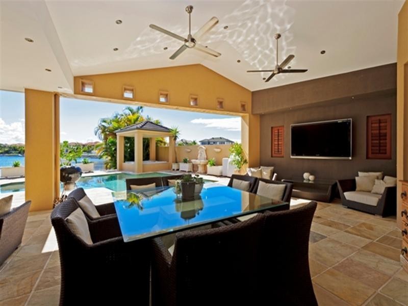 21 Oyster Cove Promenade, Hope Island QLD 4212