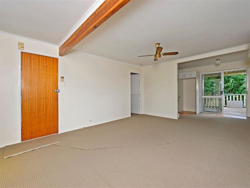 15 Winnetts Road, Daisy Hill QLD 4127