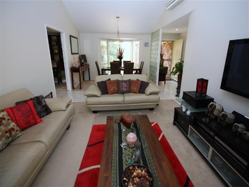 15 Midnight Court, Runaway Bay QLD 4216