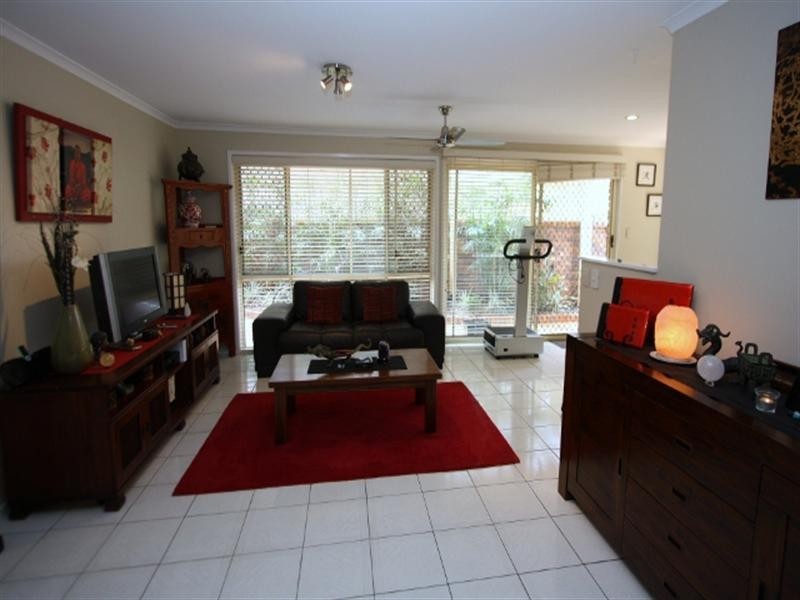 15 Midnight Court, Runaway Bay QLD 4216