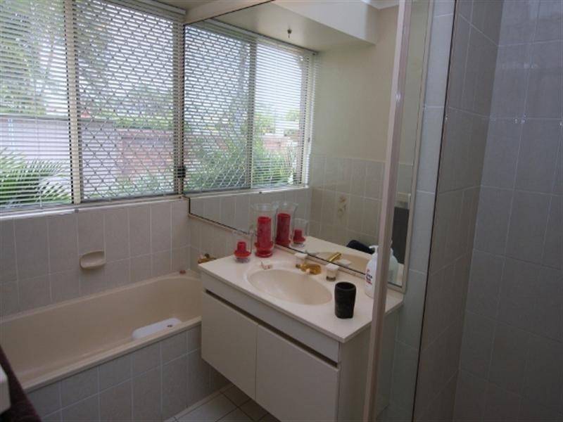 15 Midnight Court, Runaway Bay QLD 4216