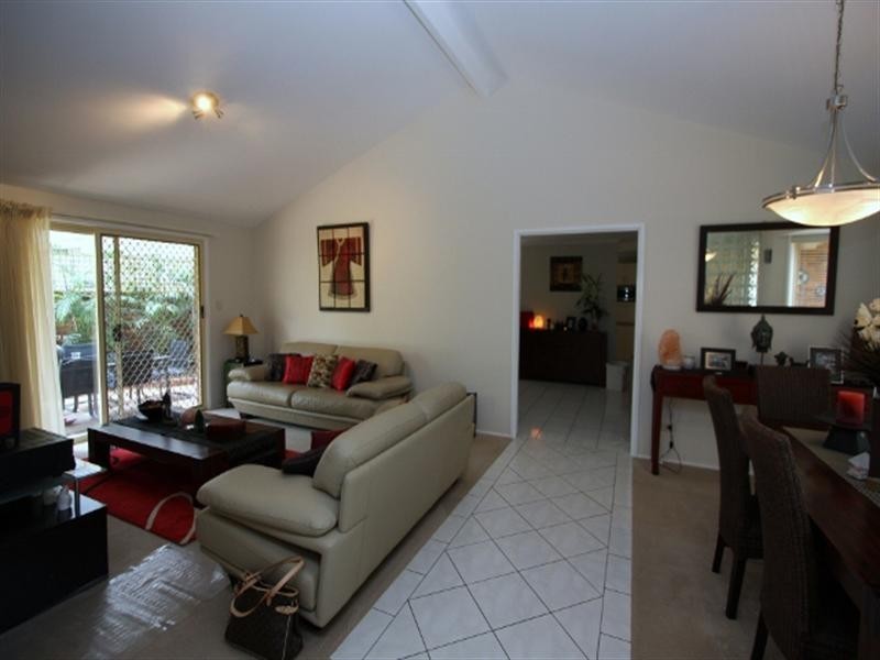 15 Midnight Court, Runaway Bay QLD 4216