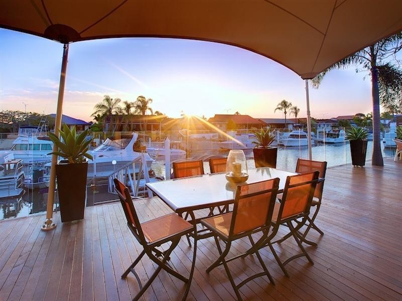 16 O’Grady Drive, Paradise Point QLD 4216