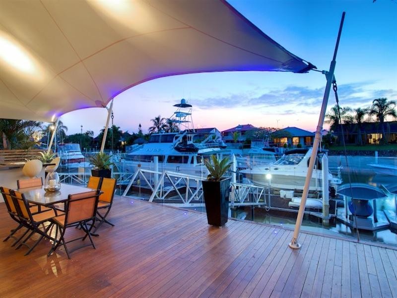 16 O’Grady Drive, Paradise Point QLD 4216