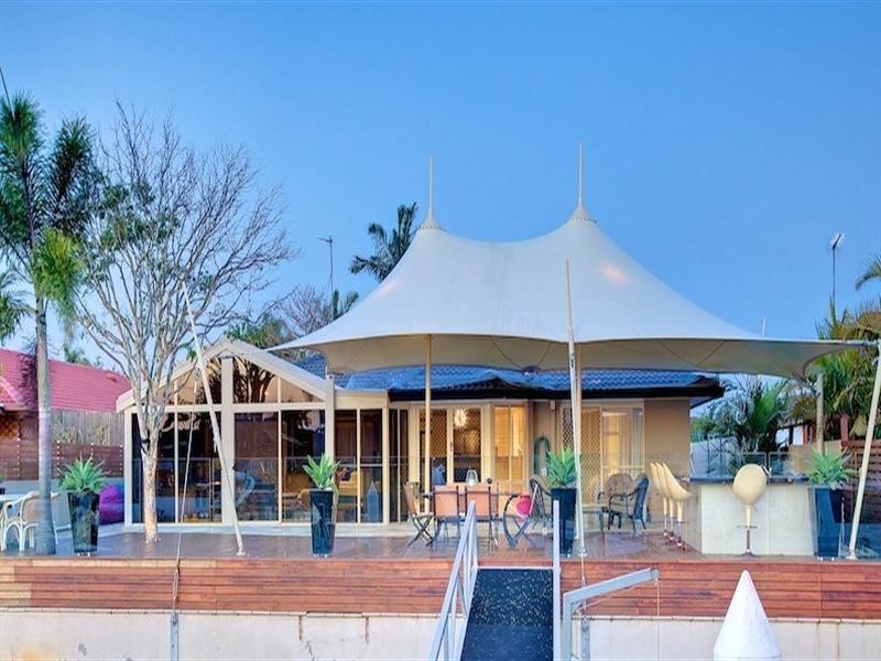 16 O’Grady Drive, Paradise Point QLD 4216