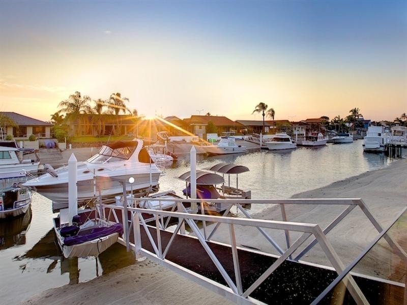 16 O’Grady Drive, Paradise Point QLD 4216