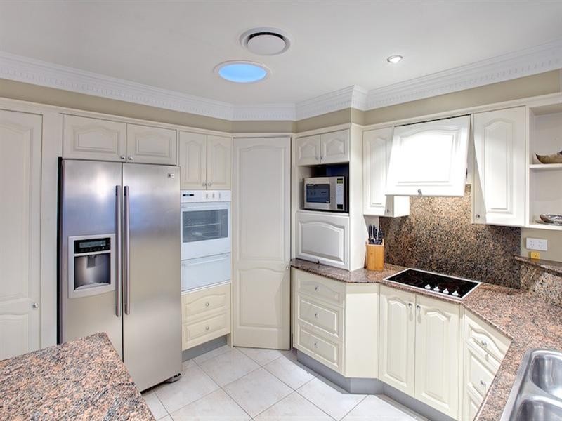 16 O’Grady Drive, Paradise Point QLD 4216