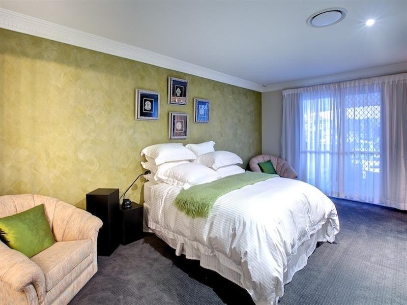 16 O’Grady Drive, Paradise Point QLD 4216