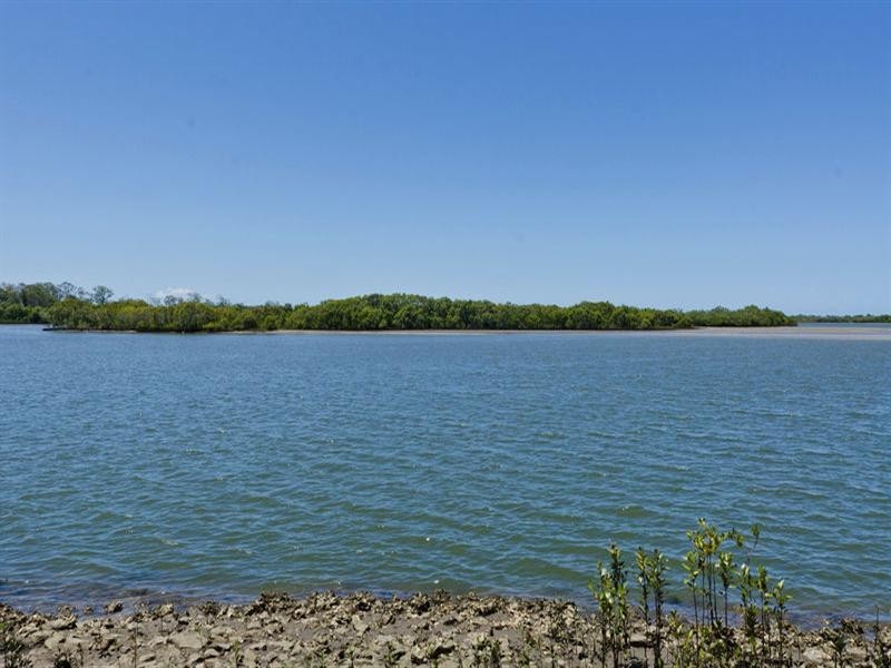 27 The Estuary, Coombabah QLD 4216