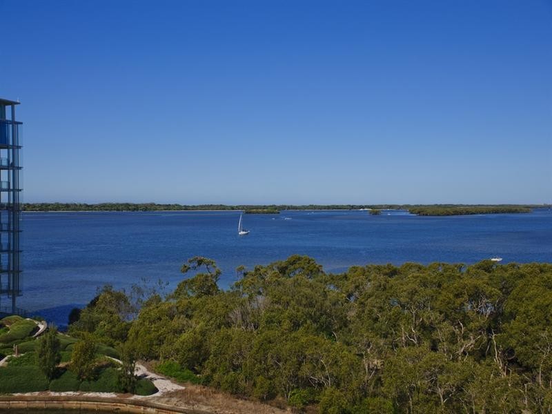 30602 Ephraim Island, Paradise Point QLD 4216