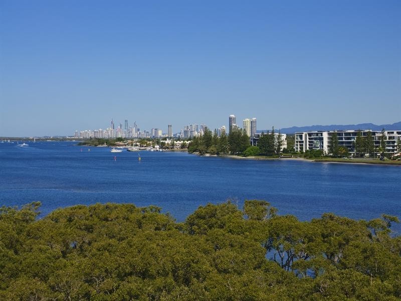 30602 Ephraim Island, Paradise Point QLD 4216
