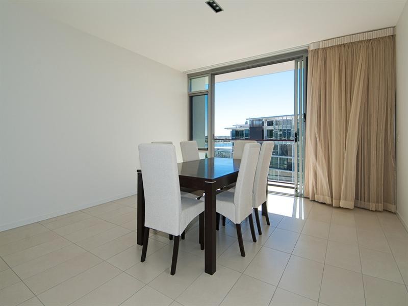 30602 Ephraim Island, Paradise Point QLD 4216