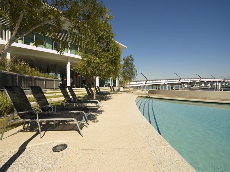 30602 Ephraim Island, Paradise Point QLD 4216