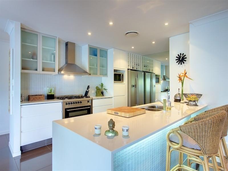 20 Tradewinds Avenue, Paradise Point QLD 4216