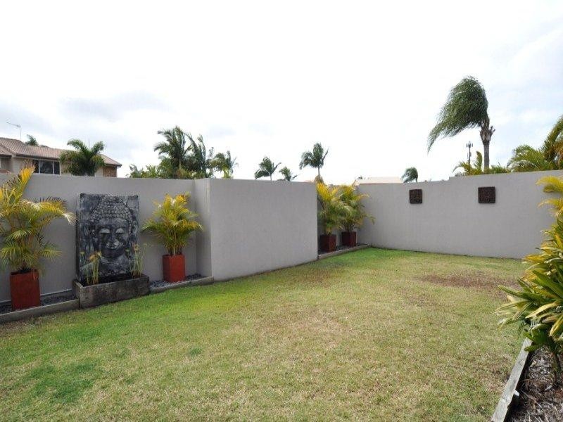 20 Tradewinds Avenue, Paradise Point QLD 4216