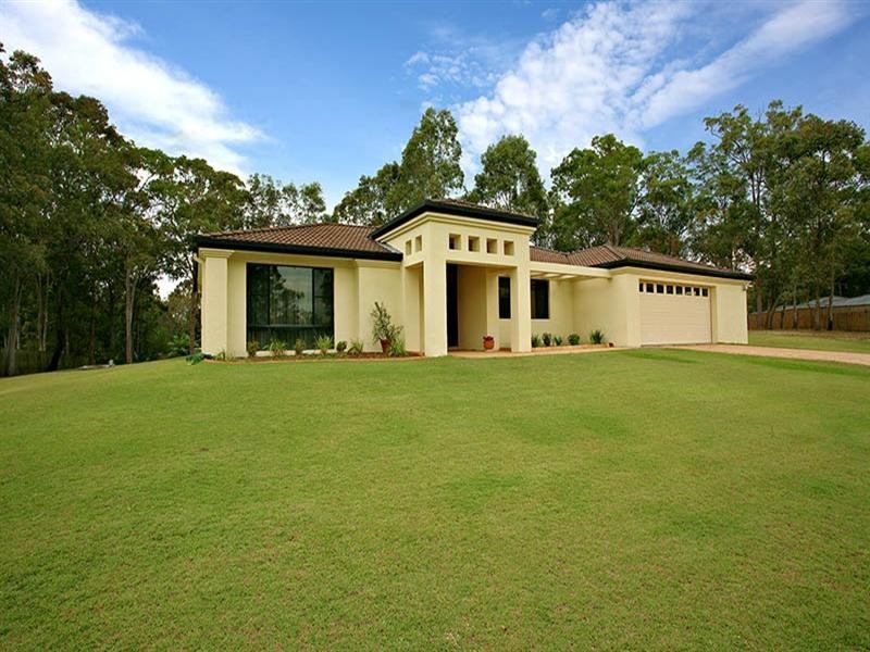 6 Belltop Court, Helensvale QLD 4212