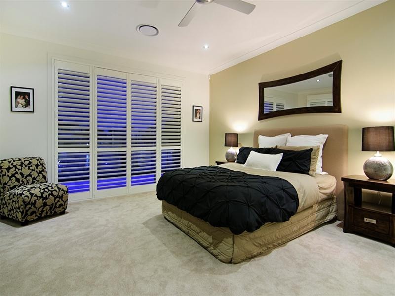 Sovereign Islands QLD 4216