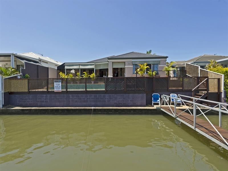 34 Anchorage Way, Biggera Waters QLD 4216