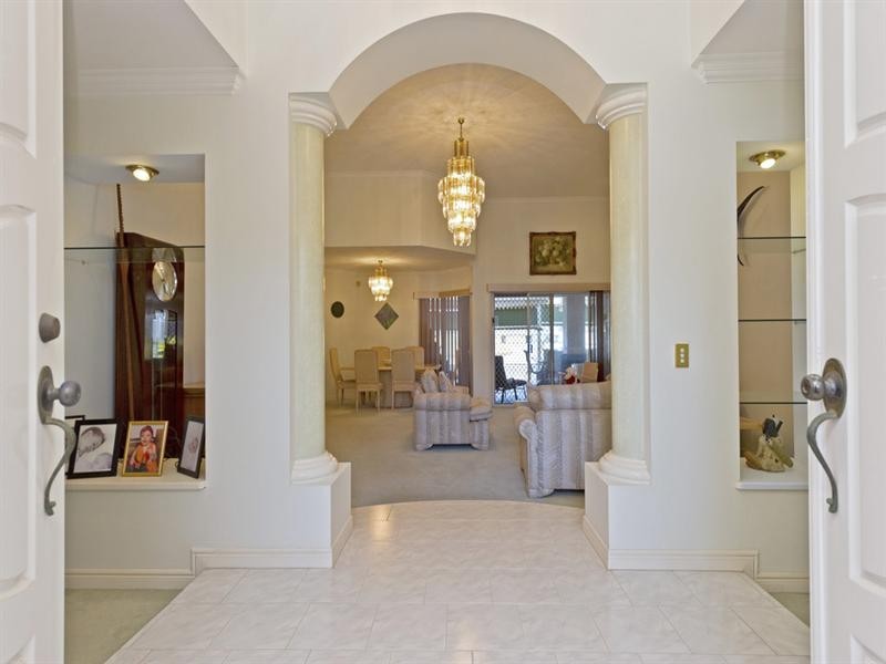 34 Anchorage Way, Biggera Waters QLD 4216