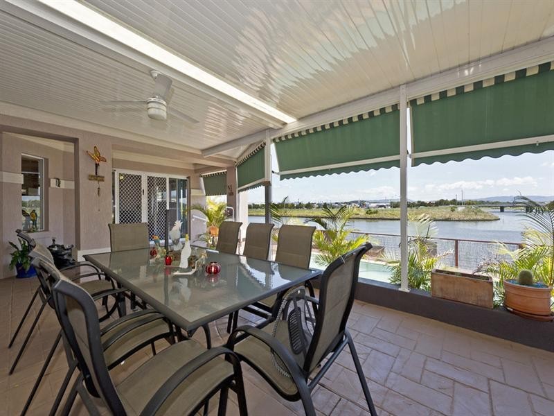 34 Anchorage Way, Biggera Waters QLD 4216