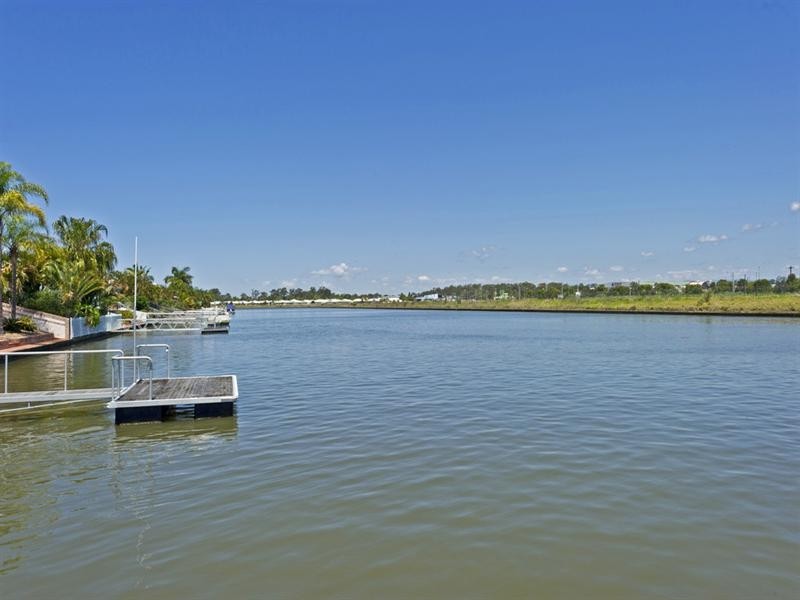 34 Anchorage Way, Biggera Waters QLD 4216