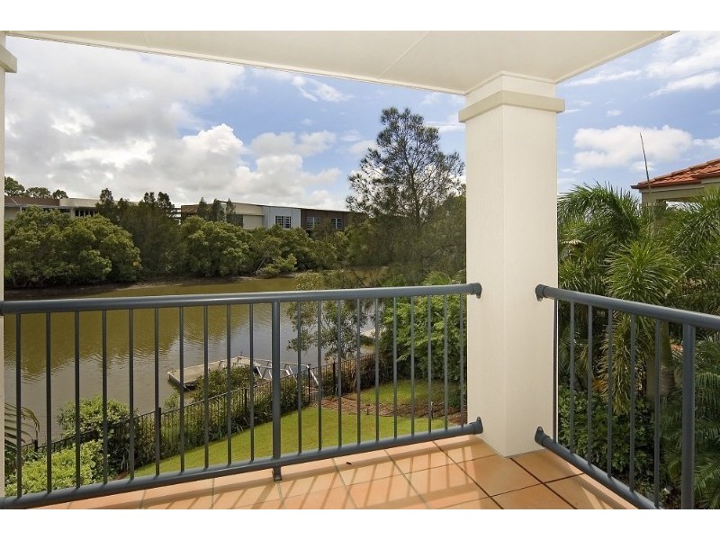 1/6-12 Monterey Keys Drive, Helensvale QLD 4212