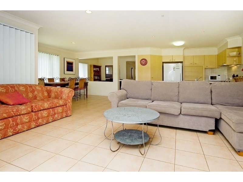 1/6-12 Monterey Keys Drive, Helensvale QLD 4212