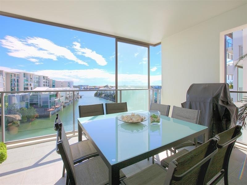 6403 Ephraim Island, Paradise Point QLD 4216