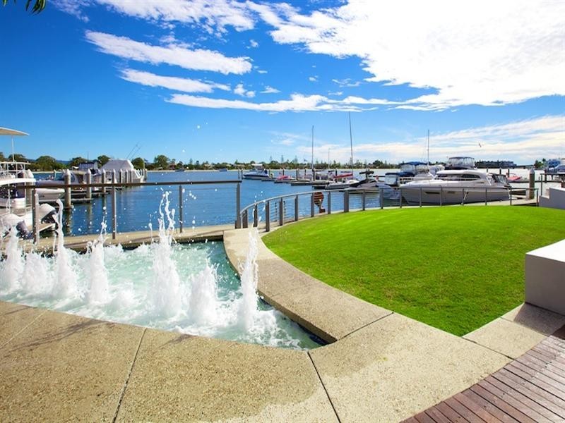 6403 Ephraim Island, Paradise Point QLD 4216