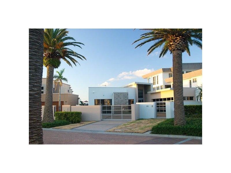 Paradise Point QLD 4216