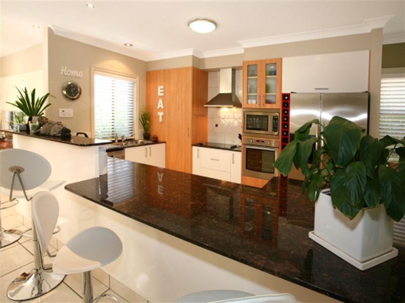 539 Oyster Cove Promenade, Helensvale QLD 4212