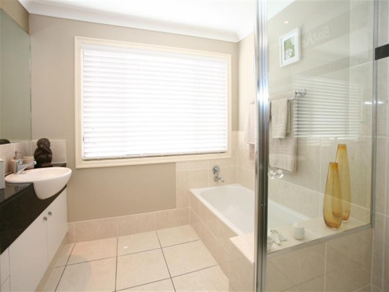 539 Oyster Cove Promenade, Helensvale QLD 4212