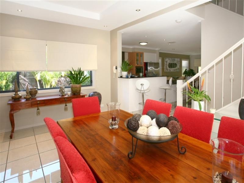 539 Oyster Cove Promenade, Helensvale QLD 4212