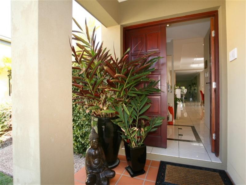 539 Oyster Cove Promenade, Helensvale QLD 4212