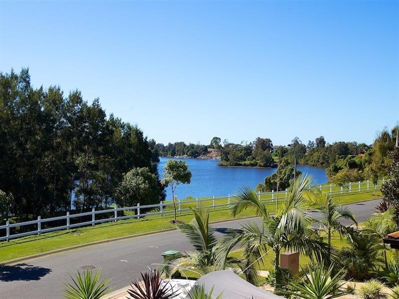 24 Brittany Drive, Oxenford QLD 4210