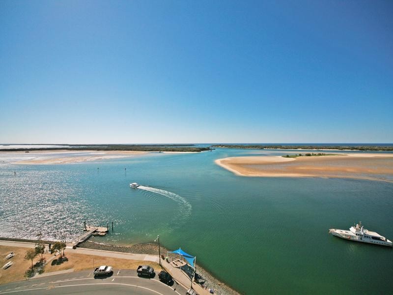 60/326 Marine Parade, Labrador QLD 4215