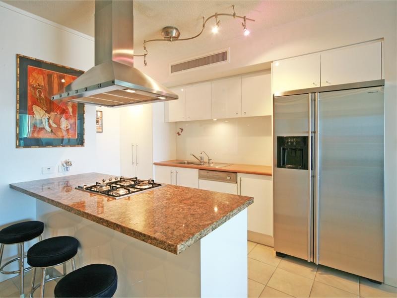 60/326 Marine Parade, Labrador QLD 4215